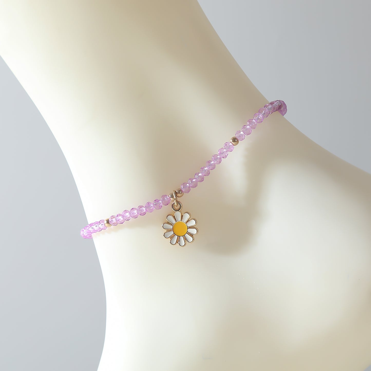 Colorful Beaded Daisy Anklet with Gold Chain – Adjustable Summer Foot Jewelry