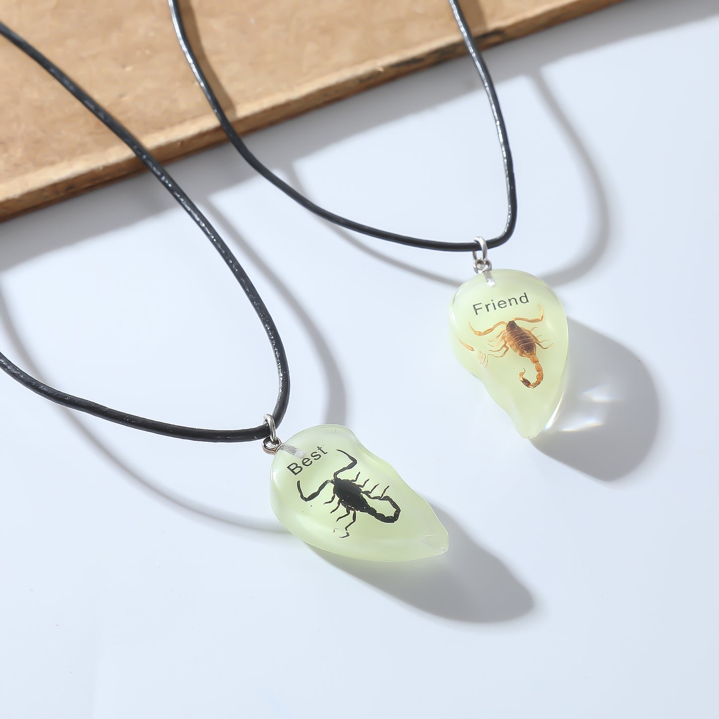 Glow-in-the-Dark Scorpion Best Friend Necklace Set – Split Heart Pendant